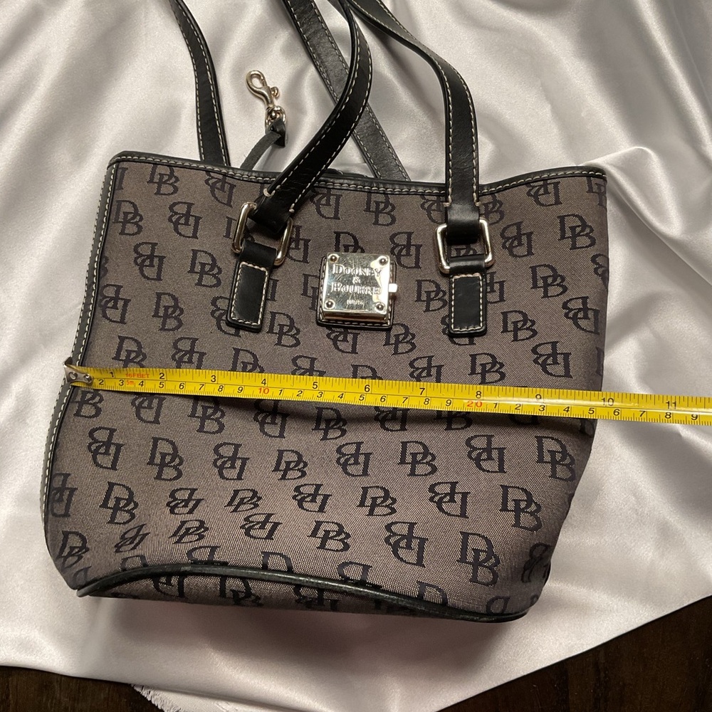 Dooney & Bourke grey/black monogram - Picture 11 of 12